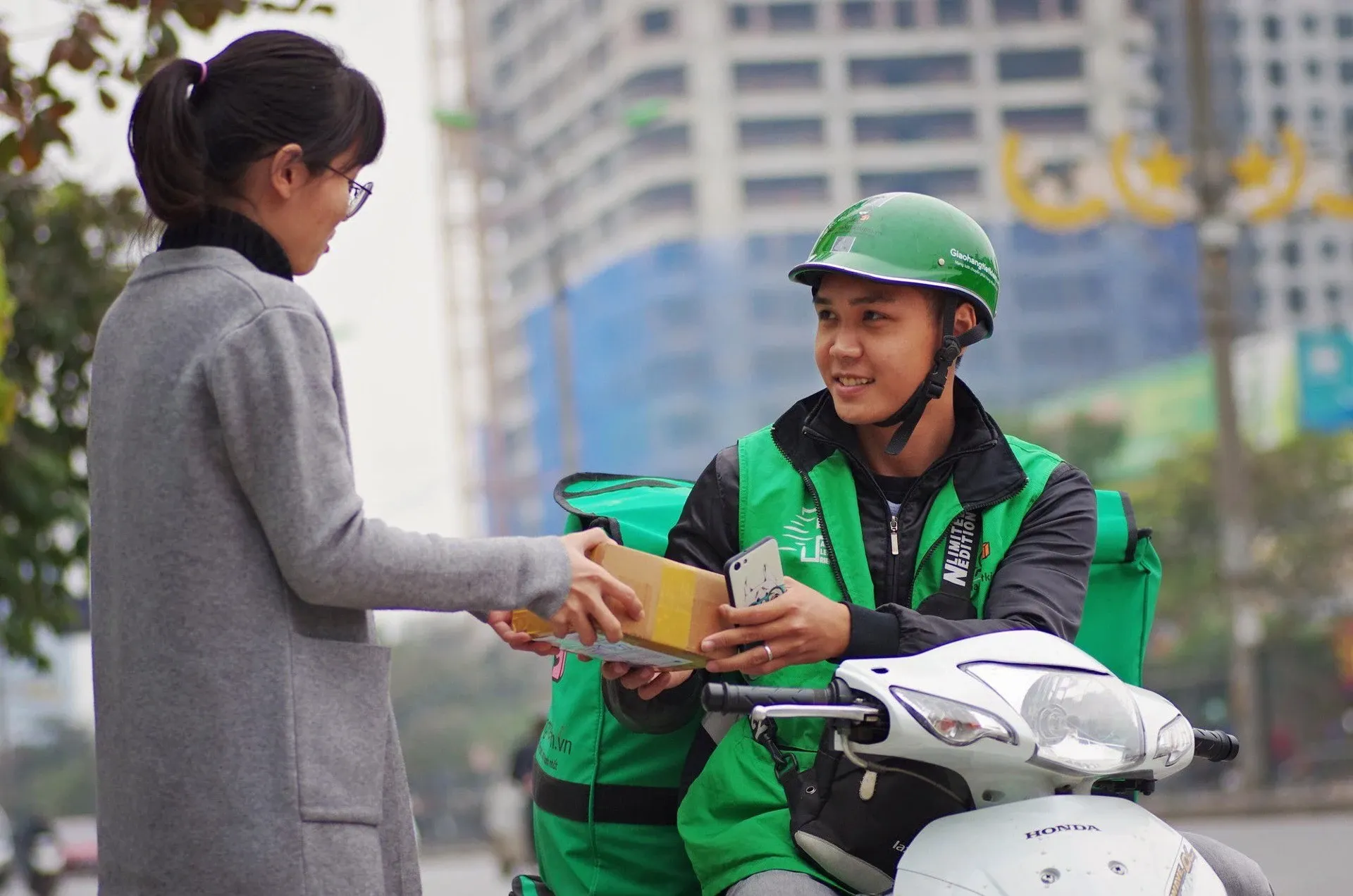 giao h ng nhanh | GUDJOB